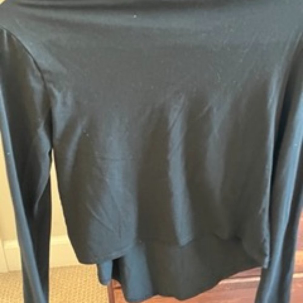 Windsor Plain Low to High Long-Sleeve